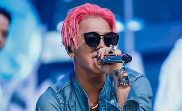 When Taeyang dyed his hair pink by mistake, it was the best mistake 🩷