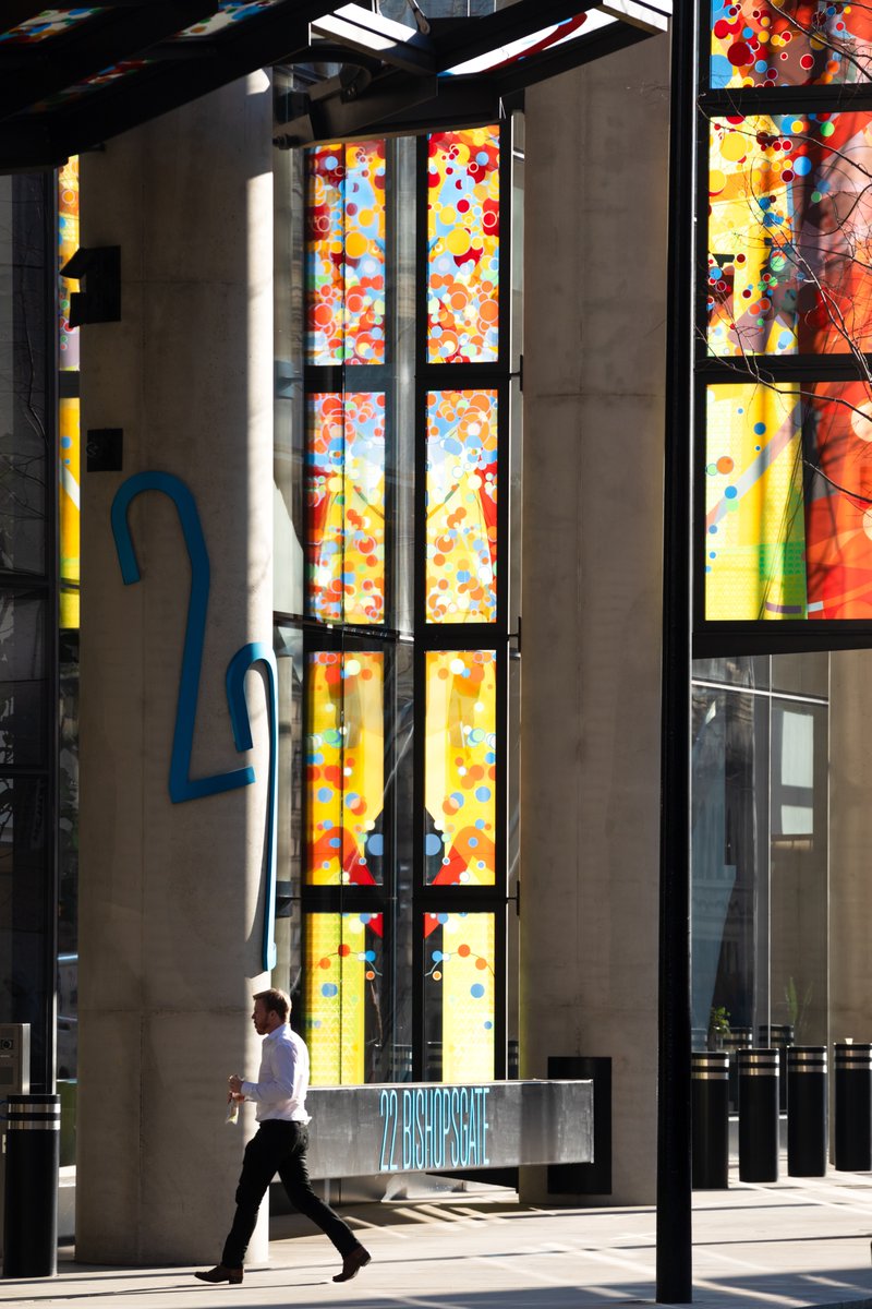 If you're walking from Liverpool Street station to @horizon22B, keep an eye out for the big “22” and colourful canopy by the artist Alexander Beleschenko 🎨 This is @22Bishopsgate and you’ll find our entrance next to their south entrance when walking past the lobby 🚶‍♀️