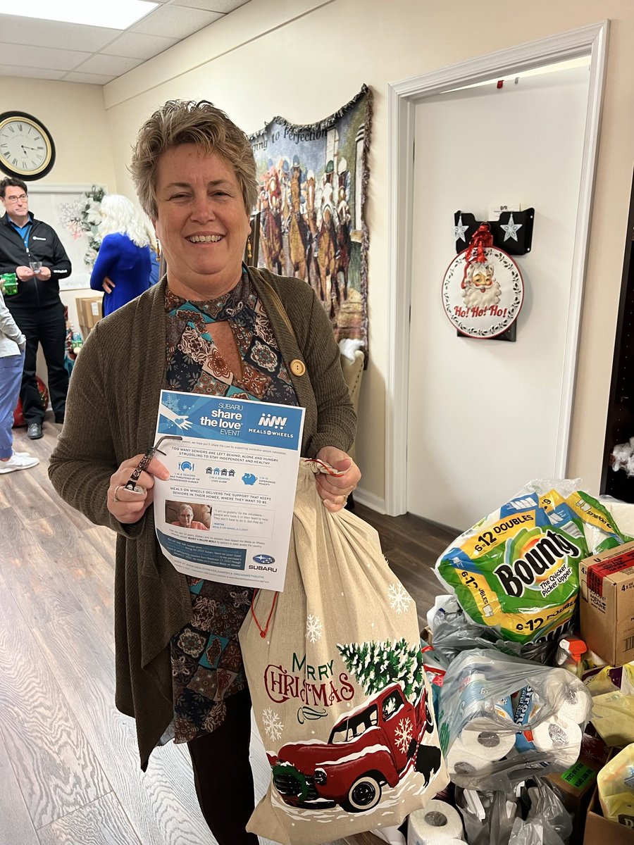 tjordanmiles3's tweet photo. The number of seniors facing waitlists for lifesaving #MealsOnWheels services will only grow without increased federal funding. Urge Congress to #SaveLunch for our seniors this March. Act now: https://t.co/gNsQFI00Kn
@SenSchumer @LeaderMcConnell @SpeakerJohnson @RepJeffries https://t.co/day5fwBgdB