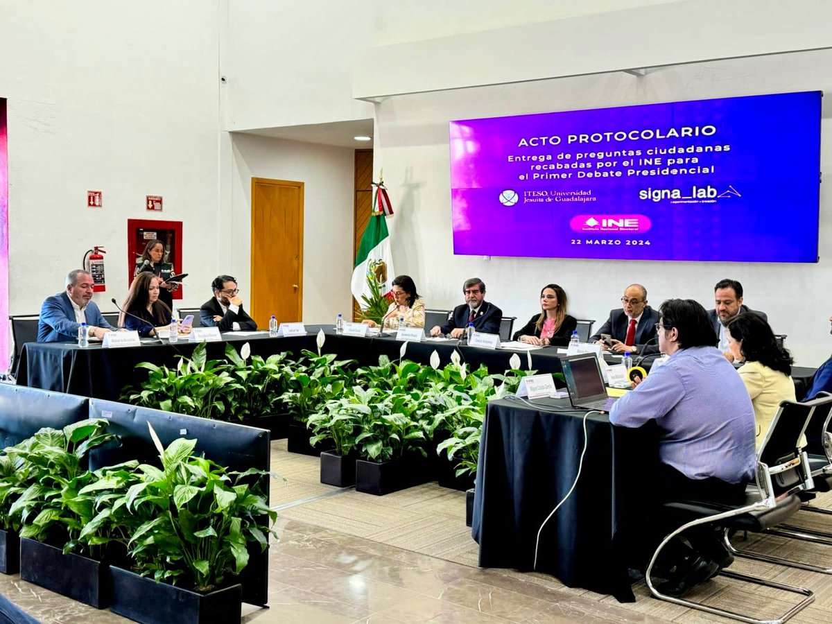 C_Humphrey_J's tweet photo. Del 20 de febrero al 21 de marzo el @INEMexico recibió 24,000 preguntas que serán consideradas para el Primer #DebateINE.
Muchas gracias a todas las personas que participaron en este ejercicio.
#Elecciones2024MX #ElINEEstáListo #DebatesINE https://t.co/jbxZgHxcIB