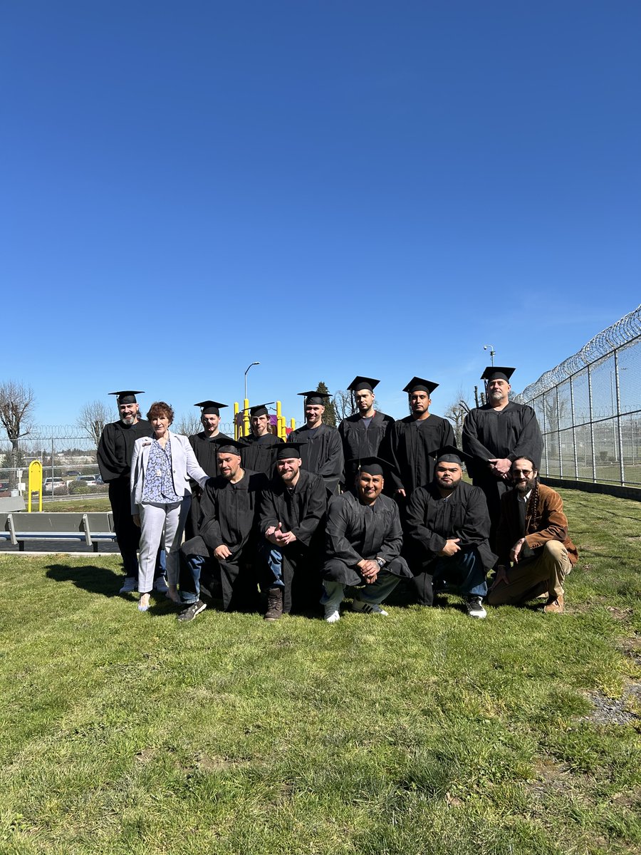 Santiam Correctional Institution had 11 AICs graduate with their GED last Friday! This accomplishment was celebrated with support from staff and visiting families who came together to watch the class of 2024 graduate.