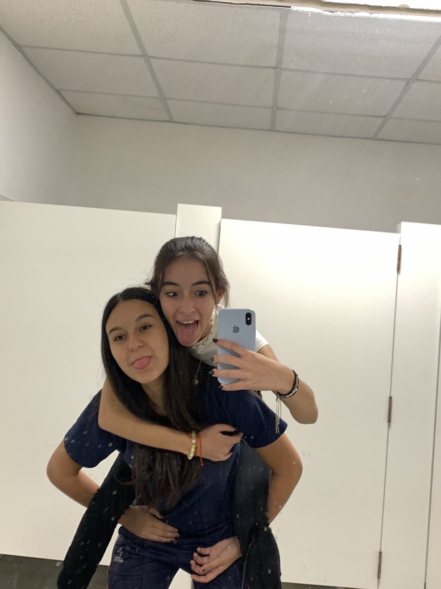 💘'