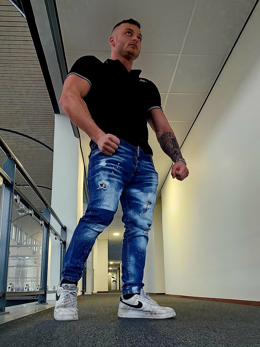 MasterCharlie26's tweet image. Who,s gonna be my Bitch Tonight ?🤑
#Findom #Alpha #cashmaster