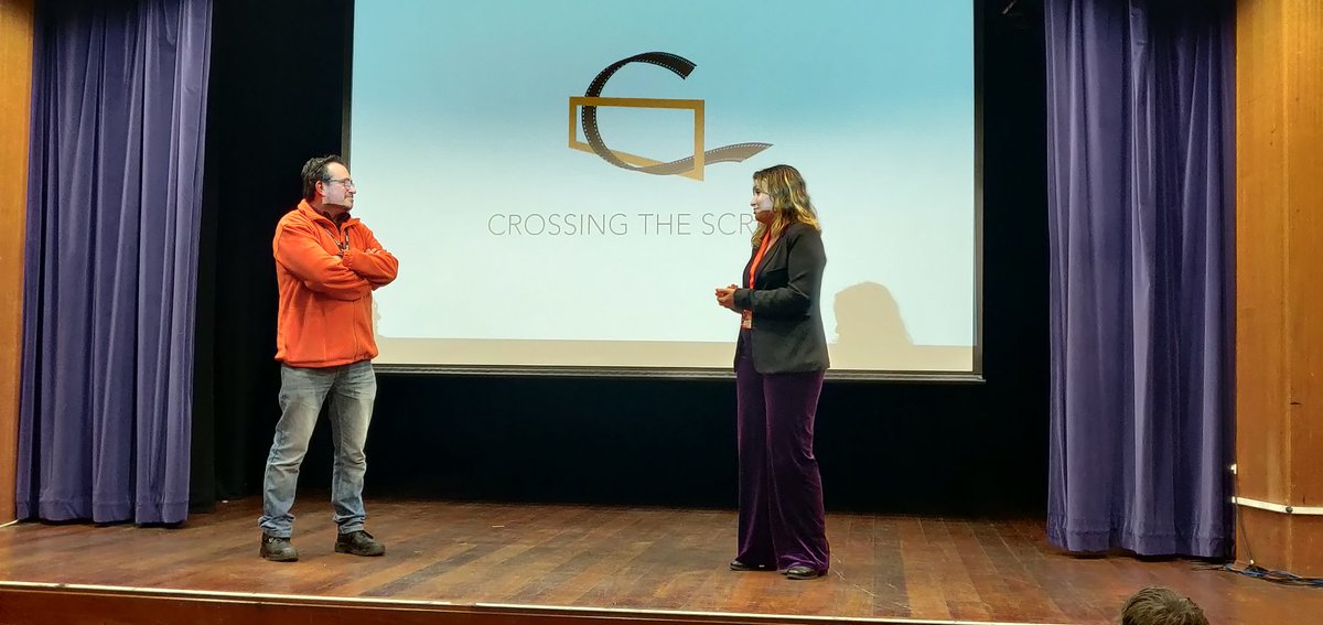 CrossingTheScreen tweet media