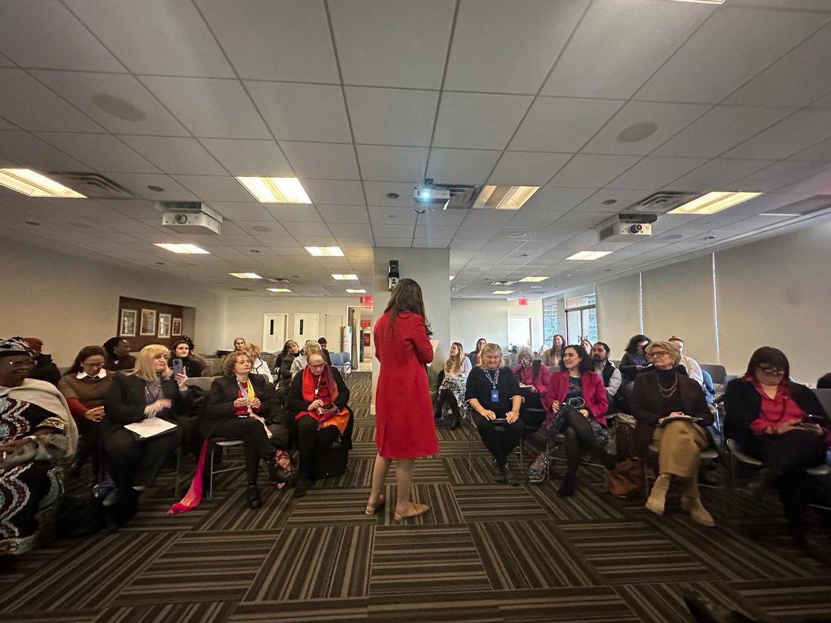 Del acceso a la acción, la propuesta de este panel que compartí con referentes de America latina y Europa a partir de casos concretos del Sur Global que se pueden escalar para cerrar las brechas de género #CSW68 <a href="/ONUMujeres/">ONU Mujeres</a> #women20 <a href="/FundacionFLOR/">Fundación FLOR</a> <a href="/redmrurales/">Red Mujeres Rurales</a>