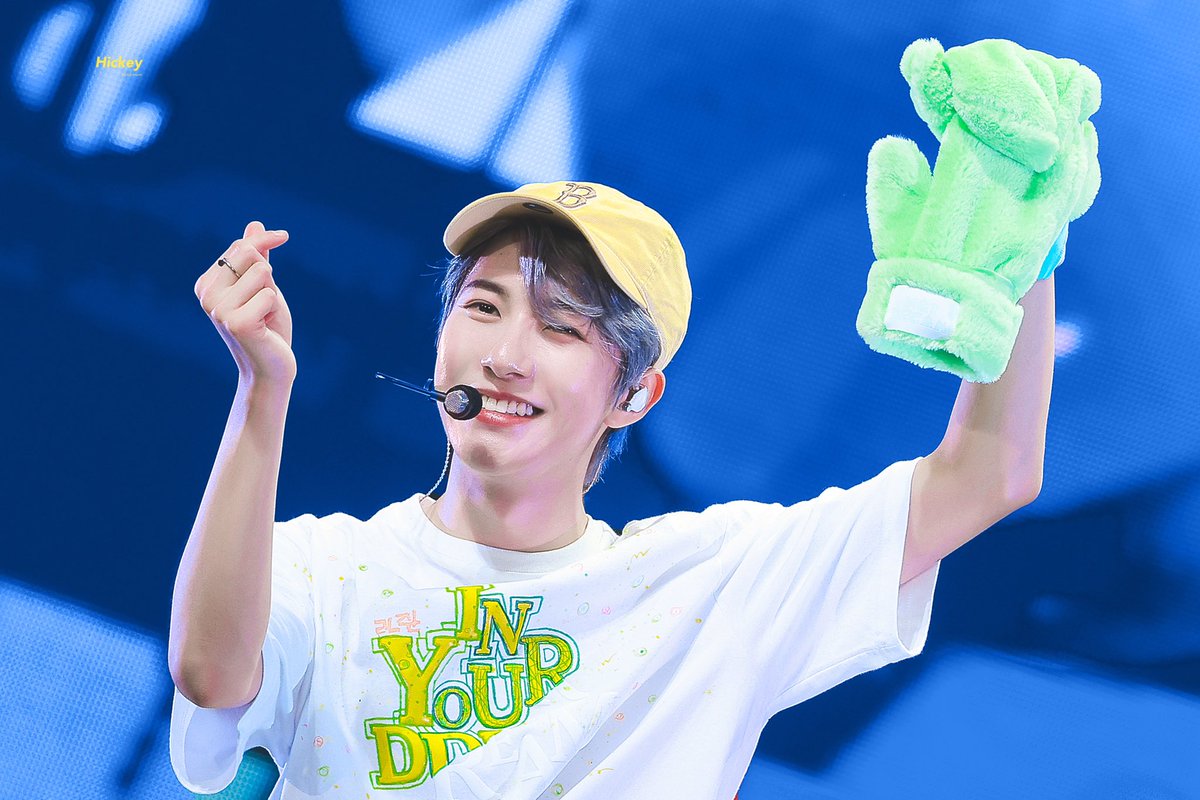 HBD
My Love.

#RENJUN #런쥔 #仁俊 #NCTDREAM
#HAPPYRENJUNDAY