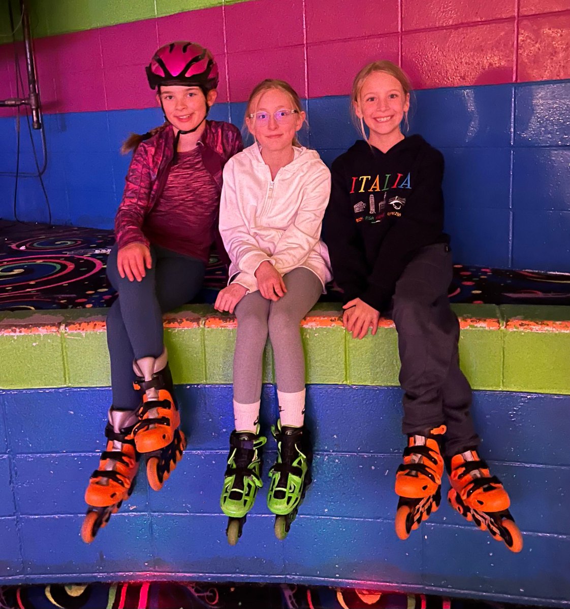JeffersPondPLS's tweet photo. Thanks @JeffersPondPTC for hosting the @JeffersPondPLS Skateville family event.  So many smiles at this annual tradition:) https://t.co/odZbnXB6sg