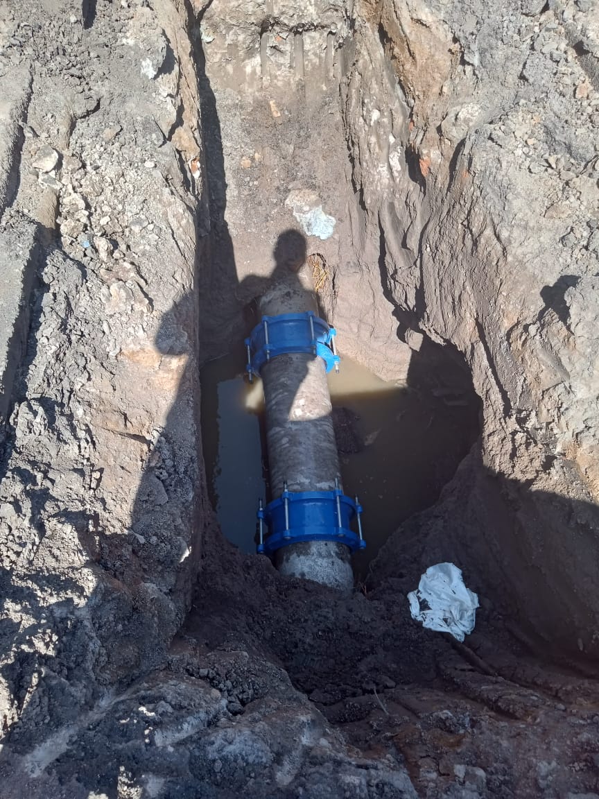 #BrigadaSACMEX concluyó la reparacion de #fuga de 12 pulgadas de diámetro en pozo de visita ubicada en📍Alfredo del Mazo esquina Alfonso Corona del Rosal, col. Adolfo López Mateos, Alcaldía @A_VCarranza. Continuamos atendiendo sus reportes.🛠️👷‍♀️