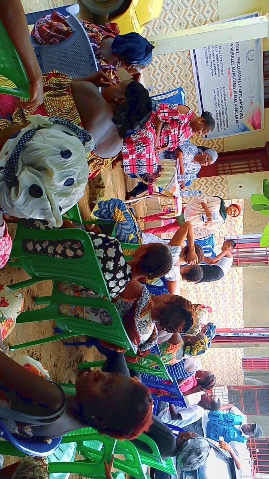 FspdRdc's tweet image. Ce vendredi 20/ 03/2024 à SANGAMAMBA / Kin dans la commune de Ngaliema la FSPD en partenariat avec IRI a réalisé une activité de sensibilisation pour l'inclusion et participation des Femmes rurales au processus électorale en RDC.