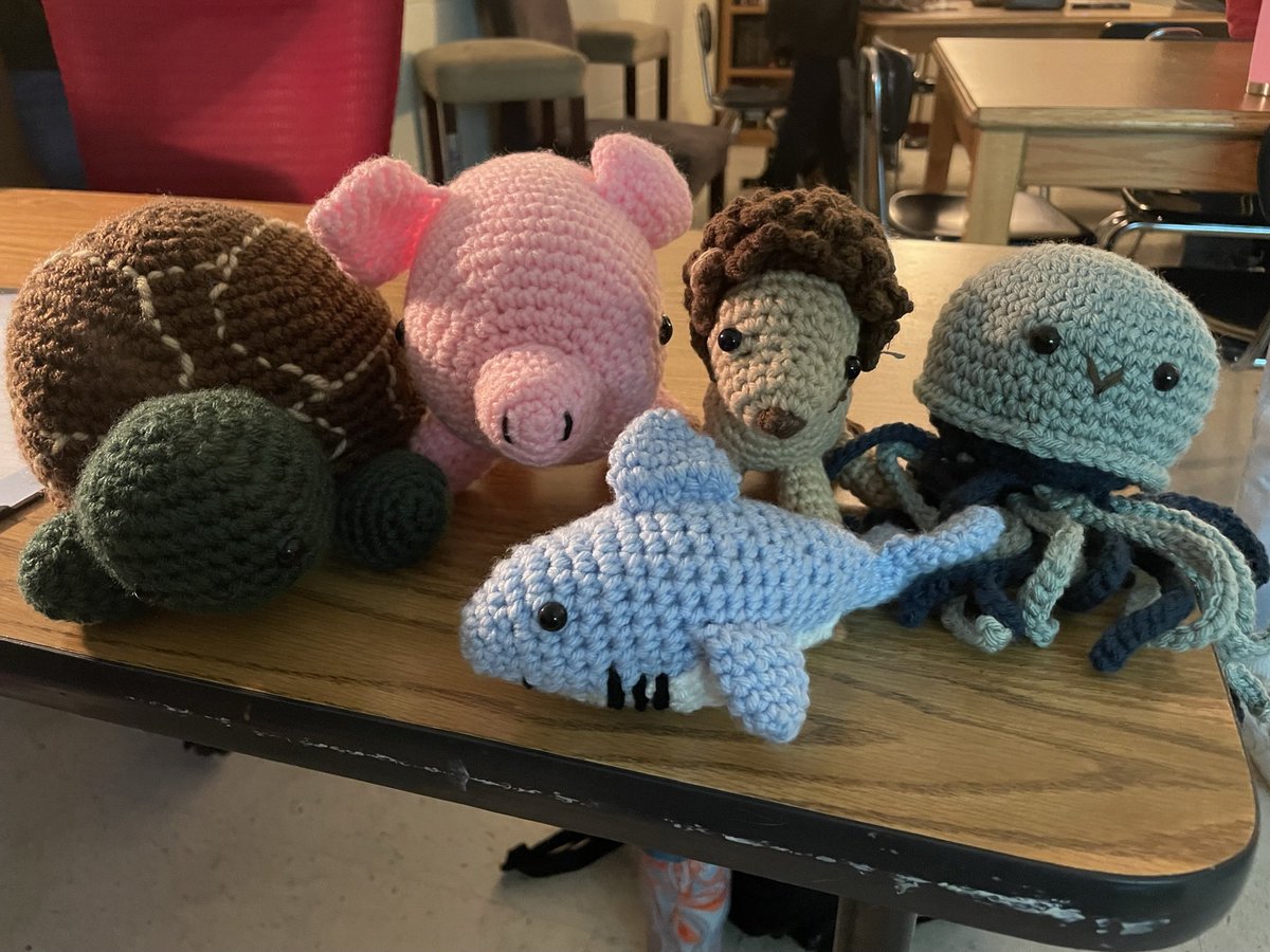 JagsJournalism's tweet photo. #JordanJournalism’s #FunFeatureFriday features 8th grader Jenah and her crocheting hobby. https://t.co/rAIJvUKq4I https://t.co/lgi7PYKjsZ