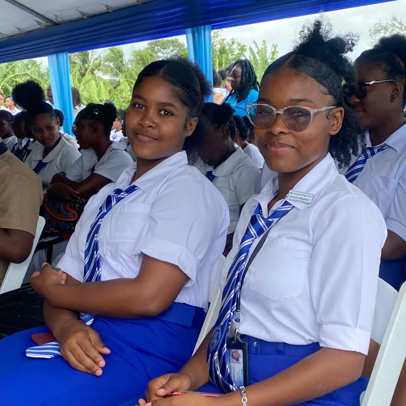 NWCjam's tweet image. Things are in high gear today at the Marymount High School in St Mary where scores of persons have turned out to join in the exciting activities at #worldwaterday2024💧🌍 exhibition! Stop by our buzzing booth for a chance to #winandlearn!