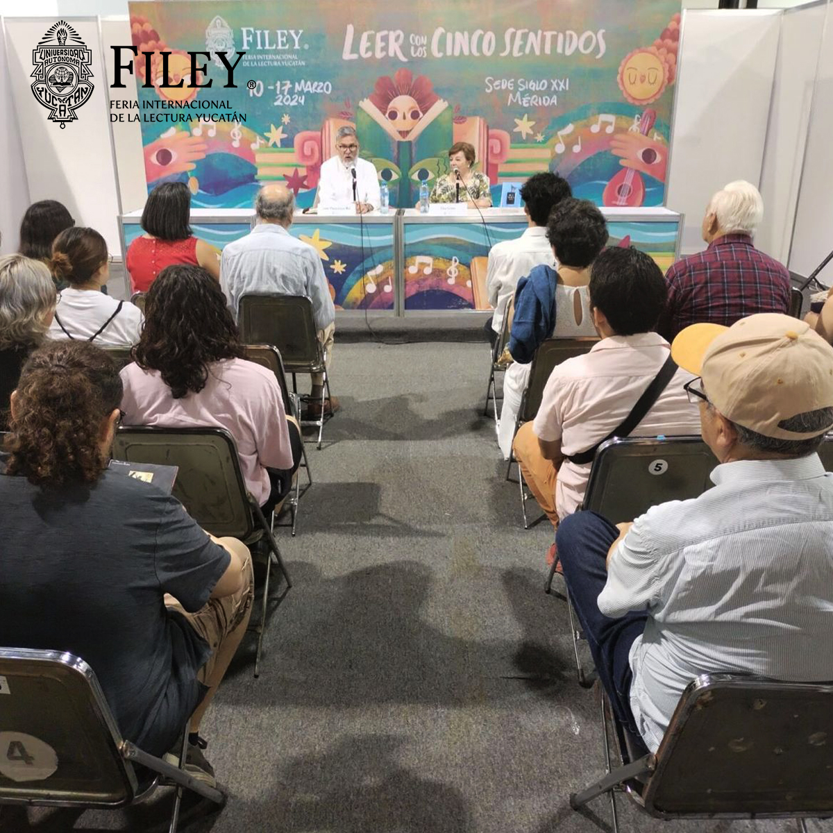 la_filey's tweet photo. #RecuentoFILEY2024 #ElsaCross regresó a la #FILEY con la presentación del libro «Isla negra» con el cual nos sumergió en un universo poético enlazado por un tono, un ritmo y una visión única, acompañada por León Plascencia Ñol. 📖🏝️
@edicionesera #Literatura #Novela #FILEY2024 https://t.co/uEzB5HxsgA