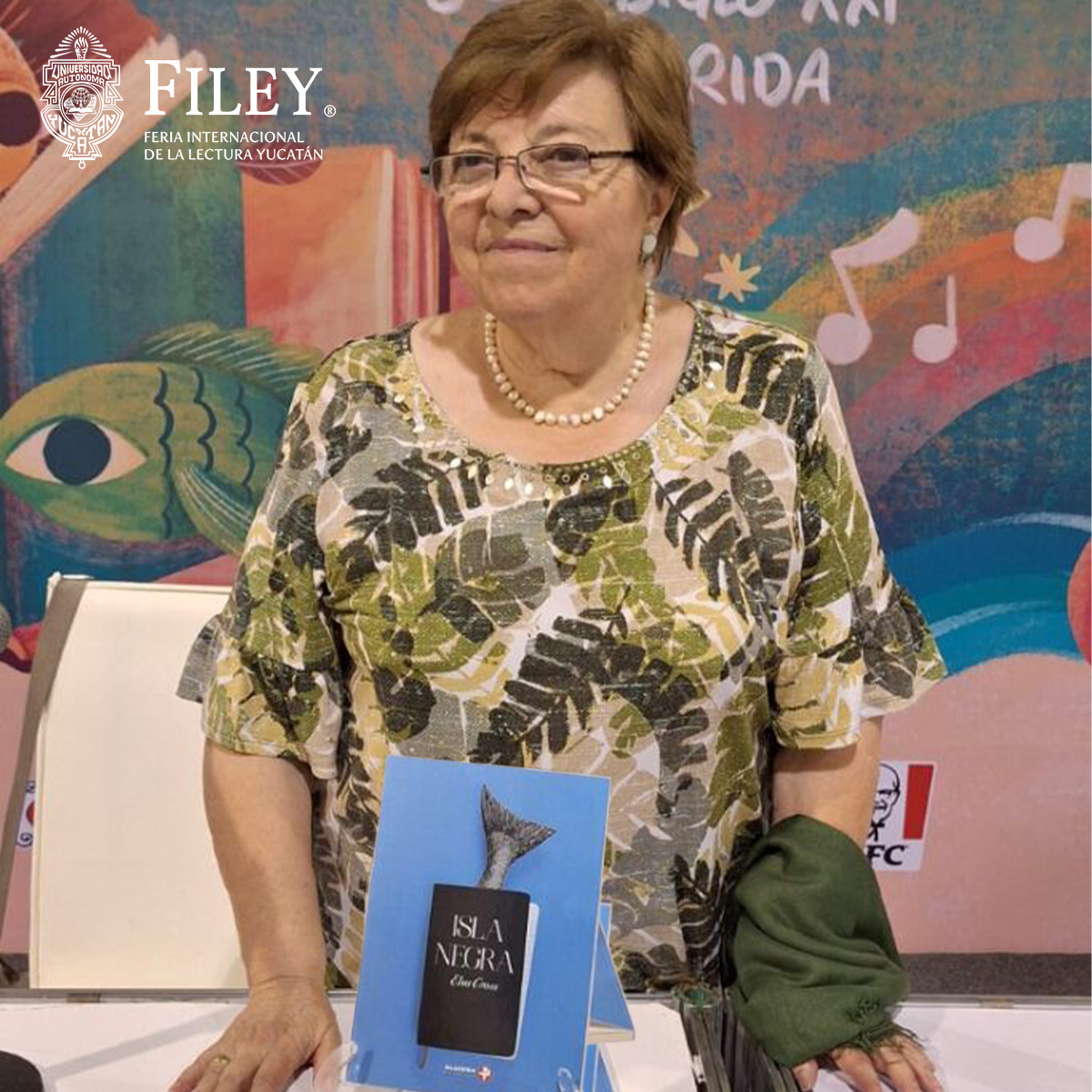 la_filey's tweet photo. #RecuentoFILEY2024 #ElsaCross regresó a la #FILEY con la presentación del libro «Isla negra» con el cual nos sumergió en un universo poético enlazado por un tono, un ritmo y una visión única, acompañada por León Plascencia Ñol. 📖🏝️
@edicionesera #Literatura #Novela #FILEY2024 https://t.co/uEzB5HxsgA