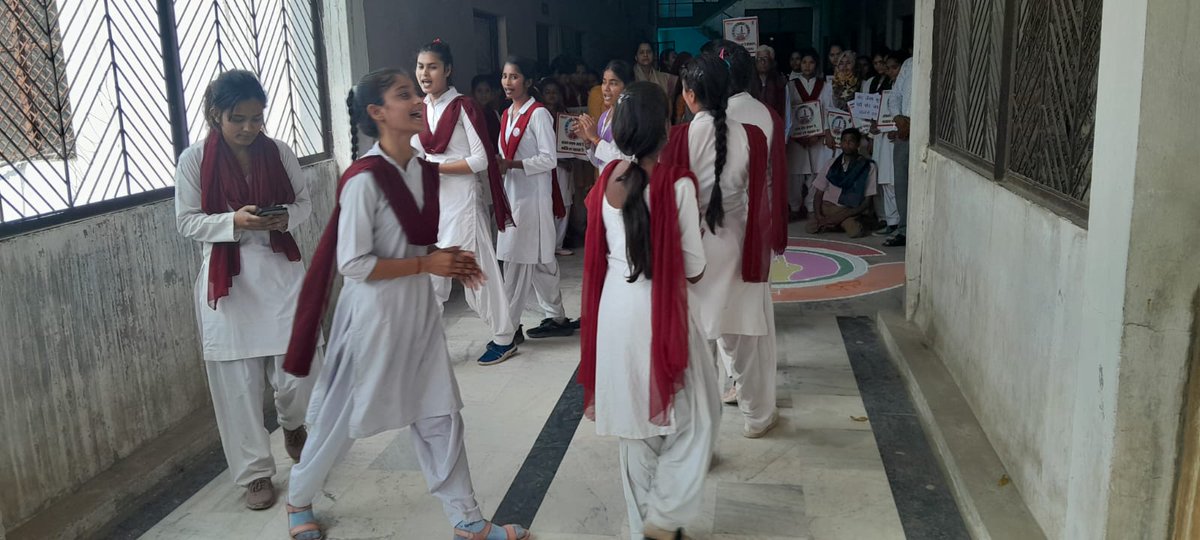 NSSP0SANDHYA's tweet photo. स्वीप ब्रांड एंबेसडर फिरोजाबाद एवं युवा वोटर्स https://t.co/5kCltMfUI5