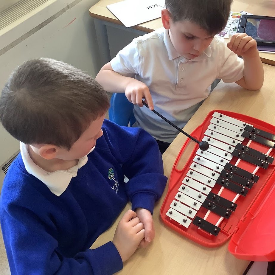 CedarDallamCPS's tweet photo. Cedar Class enjoying playing a tuned instrument. https://t.co/cpLe4CtL47