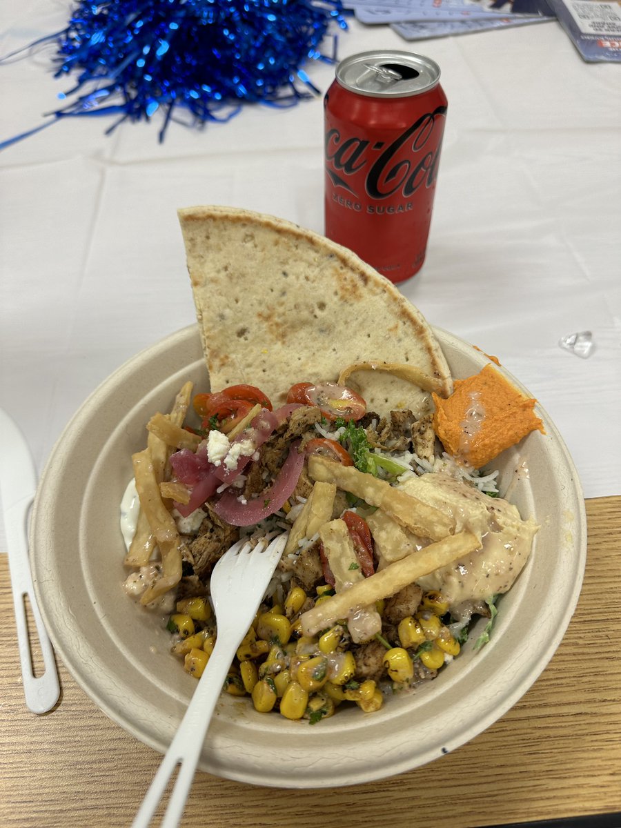 CAVA for lunch 🎉
Thanks to the fabulous <a href="/DESFforSuccess/">Dolvin Foundation</a> 🤍💙

Thank you so much for our delicious lunch and for all the wonderful things you do for our school. <a href="/DolvinES/">Dolvin ES</a> #dolvincredible