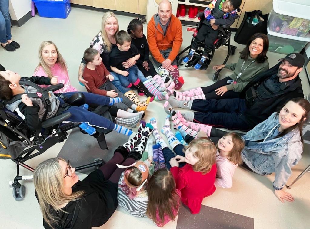 SudburyPolice's tweet image. Yesterday, School Resource Officer Cst. Thomas Desloges was proud to wear his colourful socks at Pius XII Catholic Elementary School to celebrate inclusion and show support for World Down Syndrome Day. #WDSD2024 #WDSD24 #WDSD #RockYourSocks #LotsOfSocks #EndTheStereotypes