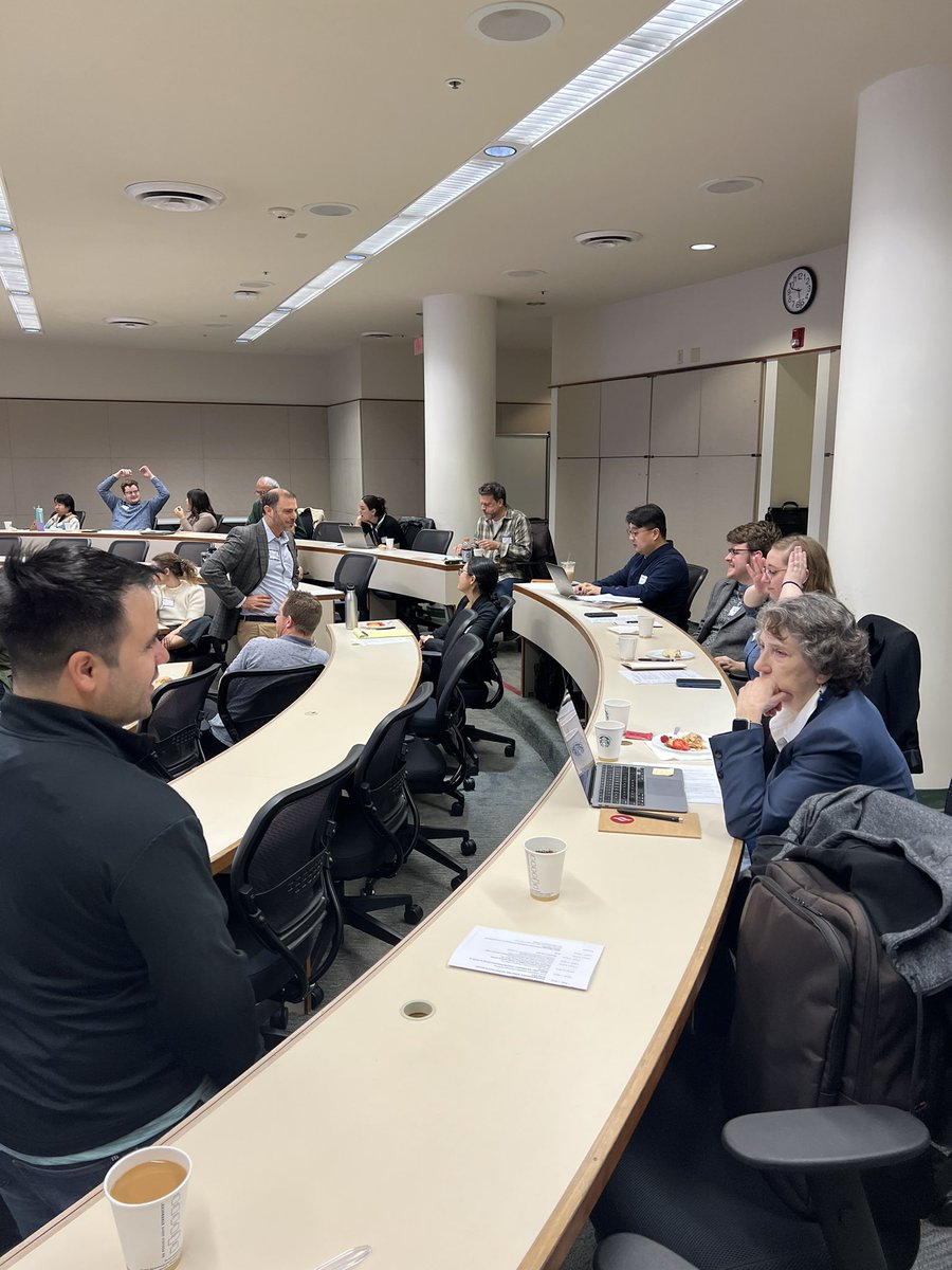 EdHeadington's tweet photo. The Southern California Political Institutions and Policy Economy (#SoCalPIPE) is underway in #Claremont—hosted by the Claremont Graduate University (CGU). Dr. Brian Palmer Rubin from #USC is our leadoff hitter.
#PoliticalScience .@CGUnews .@palmer_rubin @MelissaZRogers https://t.co/ctp4SE2tZM