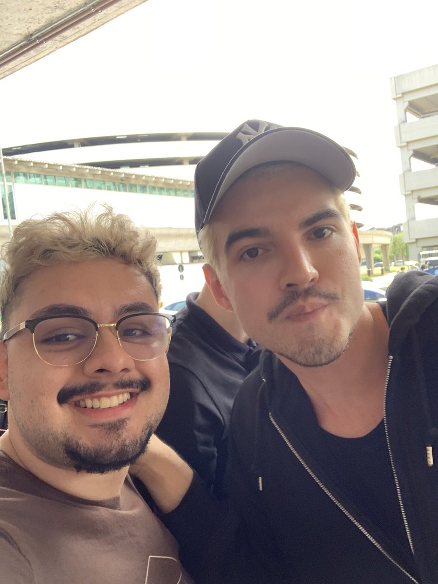 Igor_b69's tweet photo. EU CONHECI O JÃO E O PEDRO
GANHEI A VIDA https://t.co/c1u4NR0q6j