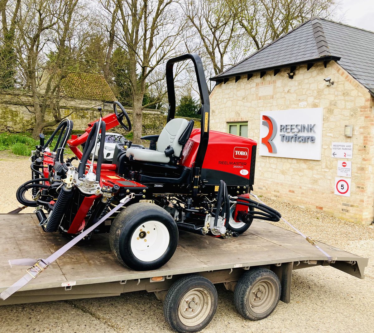 Danny Lake tweet media