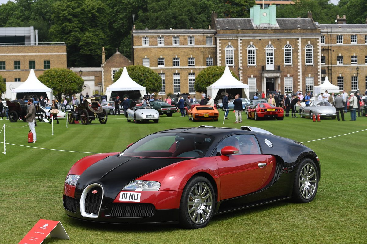 One of the greatest automotive engineering achievements of all time: the Bugatti Veyron, pictured here at our show back in 2018. We'll bring the finest supercars, hypercars and classics to the heart of the city this summer from 4th - 6th June. Pic: @FLUIDIMAGER
