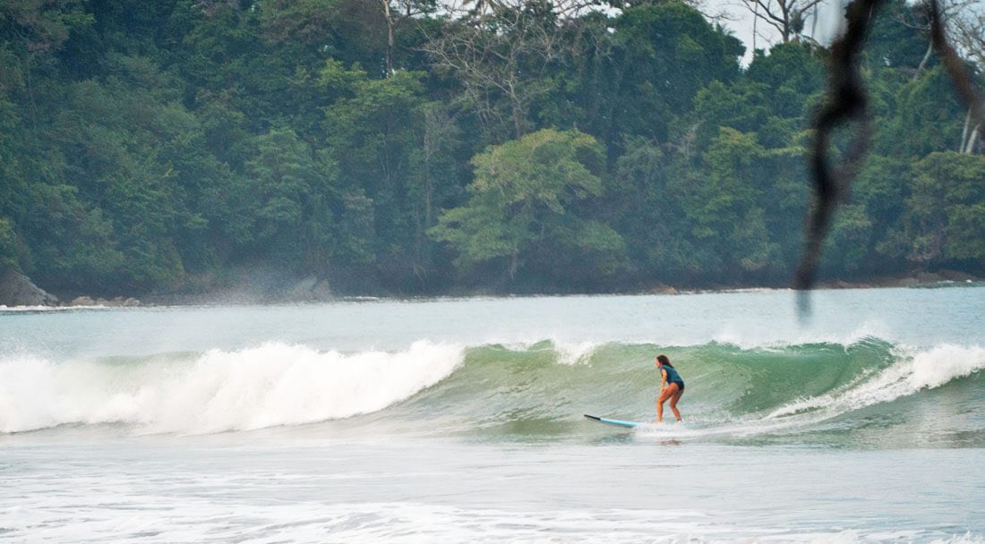 costa_rides's tweet photo. Get rid of your wetsuit and come surf in Costa Rica! 🤙🏼🇨🇷 #PuraVida #CostaRica https://t.co/eJVn6fs0Er