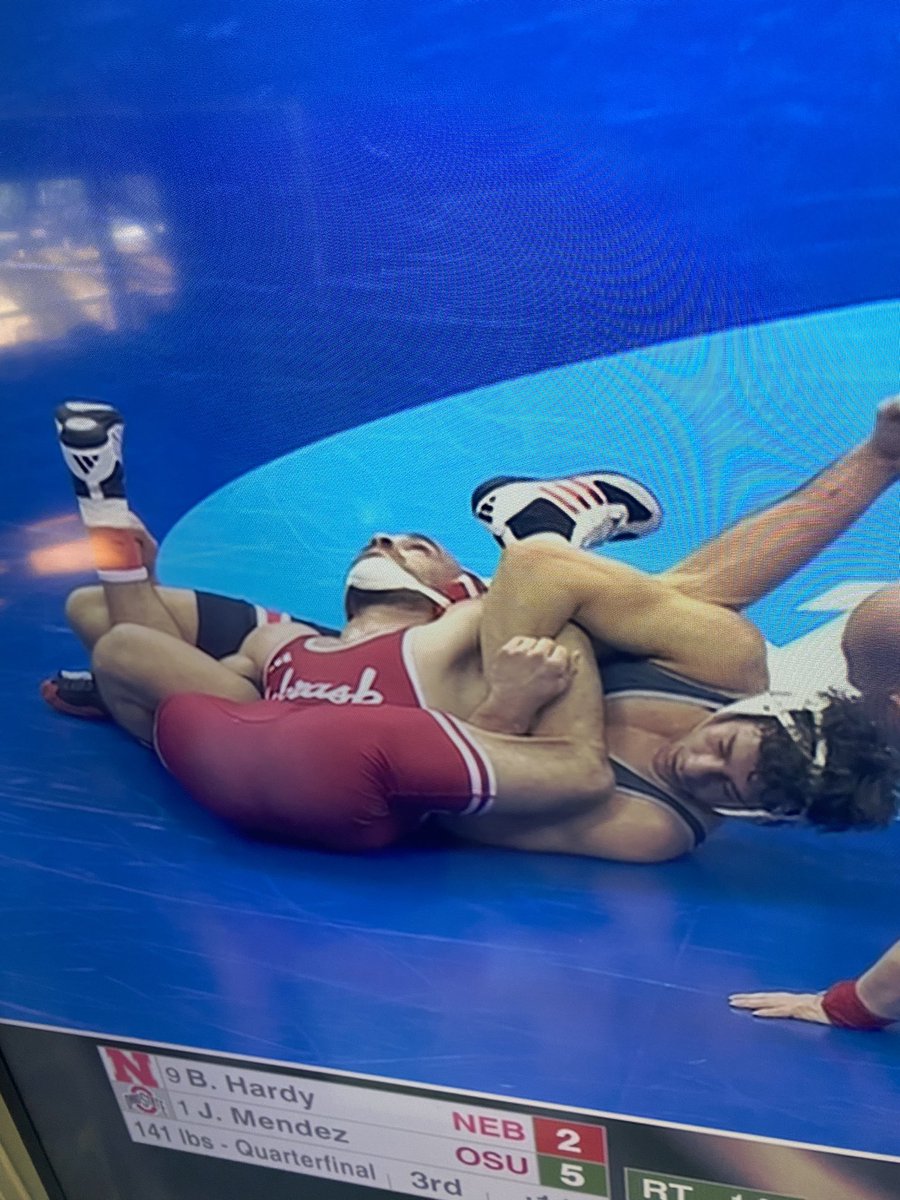 wbrettnewman's tweet photo. @jon_bois watching wrestling https://t.co/i1qeZtaXEm