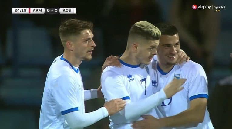 kosovarfootball's tweet photo. 𝗛𝗔𝗟𝗙𝗧𝗜𝗠𝗘 | We lead at the break with a Milot Rashica goal 👊

🇽🇰 Kosovo 1 - 0 Armenia 🇦🇲 

Let's hear your halftime thoughts 👀👇

#ARMKOS 🇦🇲🇽🇰 https://t.co/l01j93ymdE