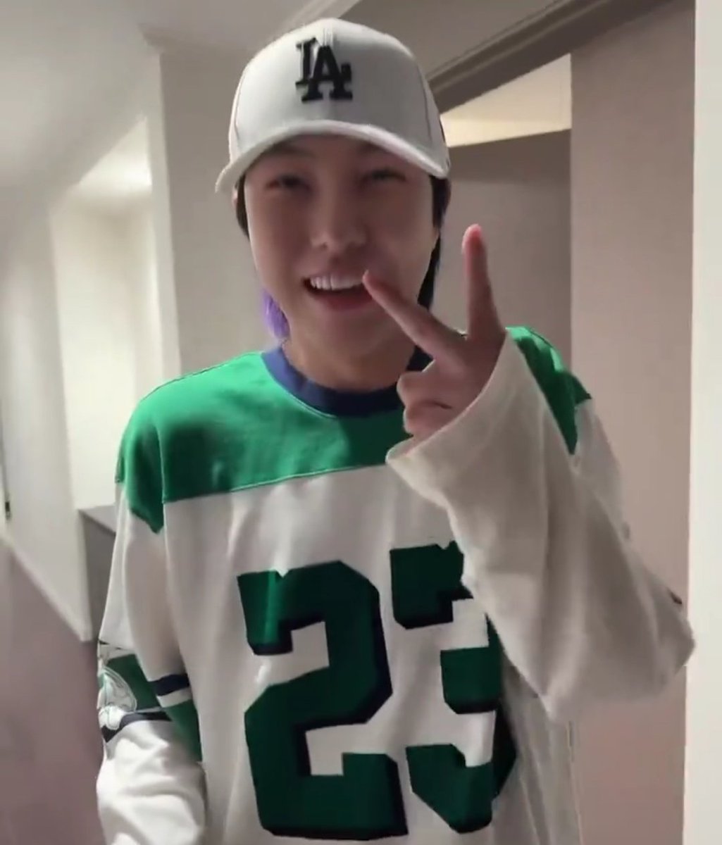 __renjunn's tweet photo. happy birthday HUANG RENJUN❤️
hppy 24th birthday aegiiiiiii 🥺🤍 syangku bahagia terus yah, i hope lots of love comes your way i love you so much  kokoo njun sayangg! 

#HAPPYRENJUNDAY 
#런쥔이_생일이다요_히히
#24thSpringWithRENJUN 
@NCTsmtown_DREAM https://t.co/2GX76uOsHE