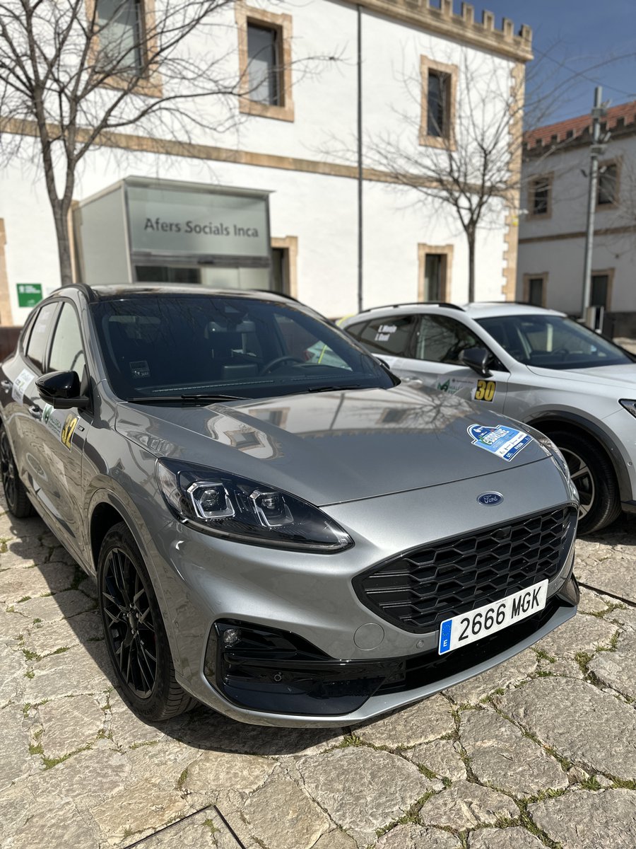 FordStorePalma's tweet photo. ¡Encantados de participar en el #EcoRallye de la #emallorcaexperience 2024!
Nuestro #Ford recorre la isla para demostrar su autonomía y #sostenibilidad en un evento único en favor de la electromovilidad.

#FordStorePalma
➡️ https://t.co/iYfyoAqzcG https://t.co/G1k59upBUy