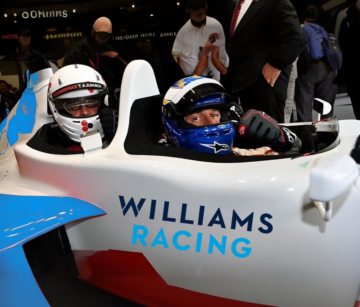 DFWF1Club's tweet photo. Is it any possible for @WilliamsRacing to come out like this tomorrow?

#AusGP #AustralianGP https://t.co/XJXx9tFlAl