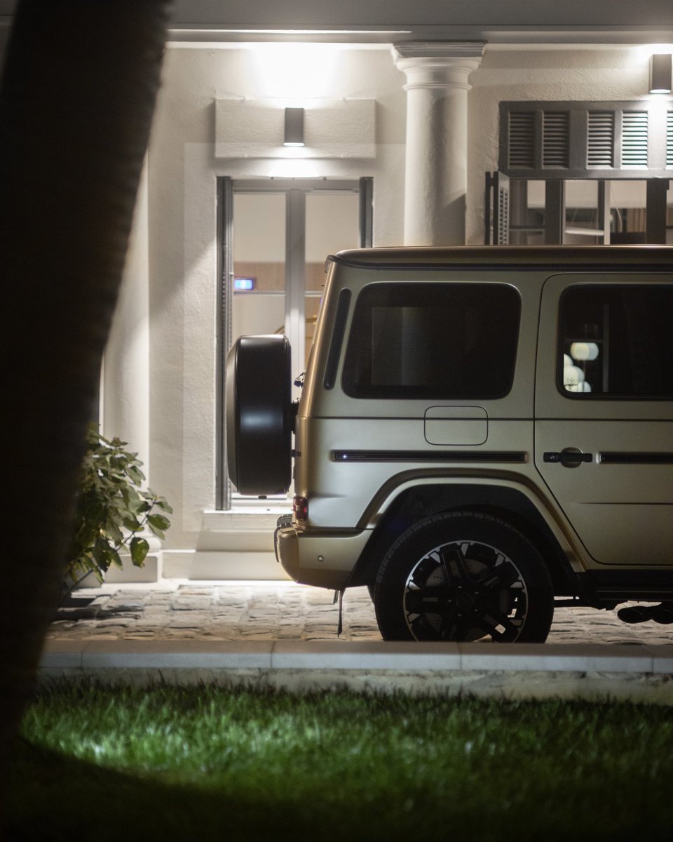 A golden silhouette against a moonlit canvas. 📸 michaelpictionary on Instagram 🏛️ chateaudeberne on Instagram #AMG #AMGThrill #AMGContentDays Mercedes-AMG G 63 | Energieverbrauch kombiniert: 16,2-16,2 l/100 km, CO₂-Emissionen kombiniert: 369-369 g/km, CO₂ Klasse: G