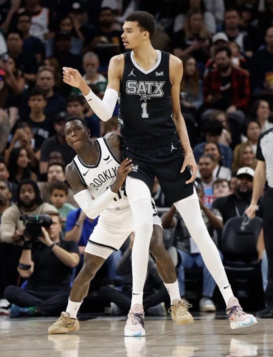 kittybby0's tweet photo. Please look at this 7'4 (2.25m) b*sketball player's TDEE https://t.co/ZAsu8DsZG1
