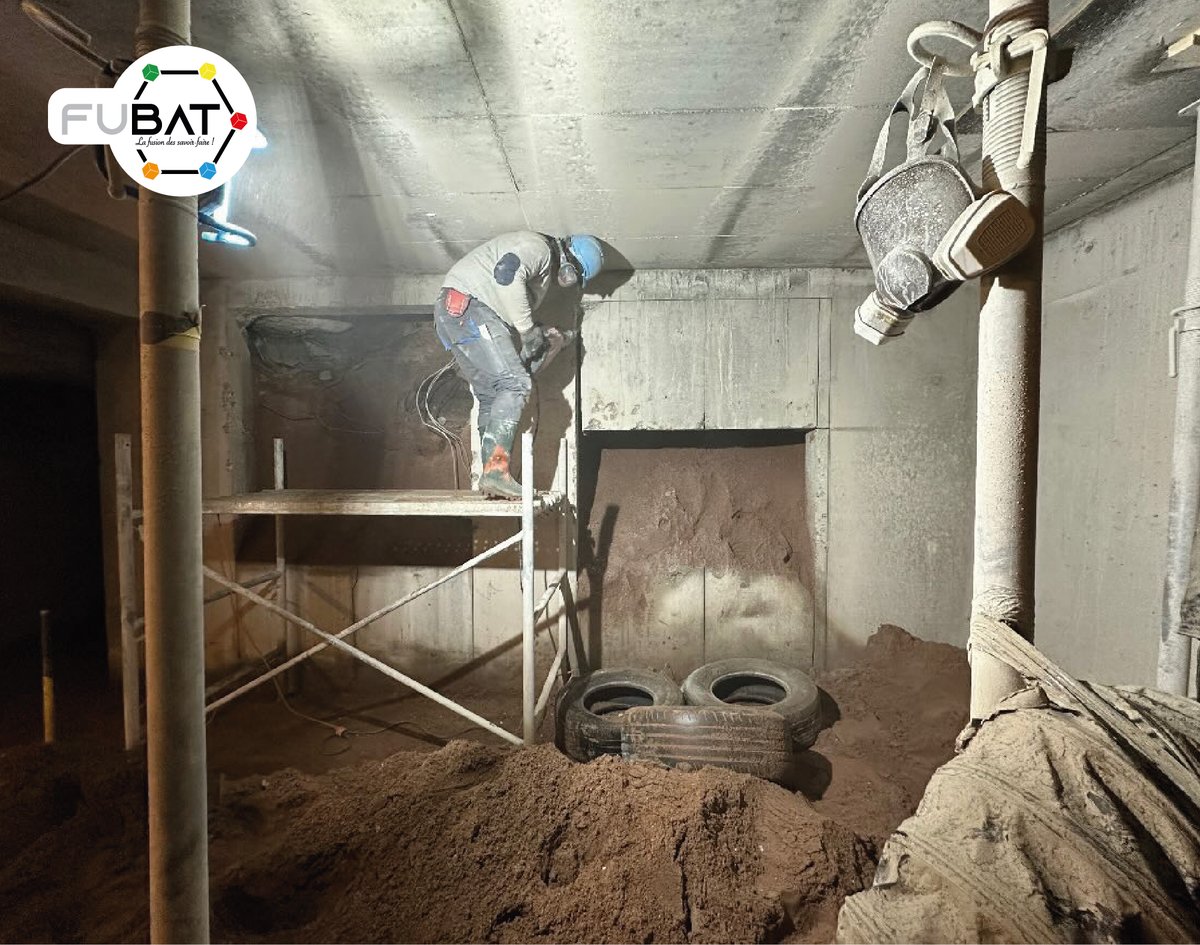 fubat_batiment's tweet image. 🚧 Chantier de démolition et de dépollution ! 🏗️💼 Cette semaine, nos équipes se sont occupé du sciage et l'évacuation de blocs de béton et l'aspiration de pas moins de 180 tonnes de sable ! 🌪️💼 #demolition #depollution #sciage #aspiration #ChantierEnCours #EntrepriseDuBatiment