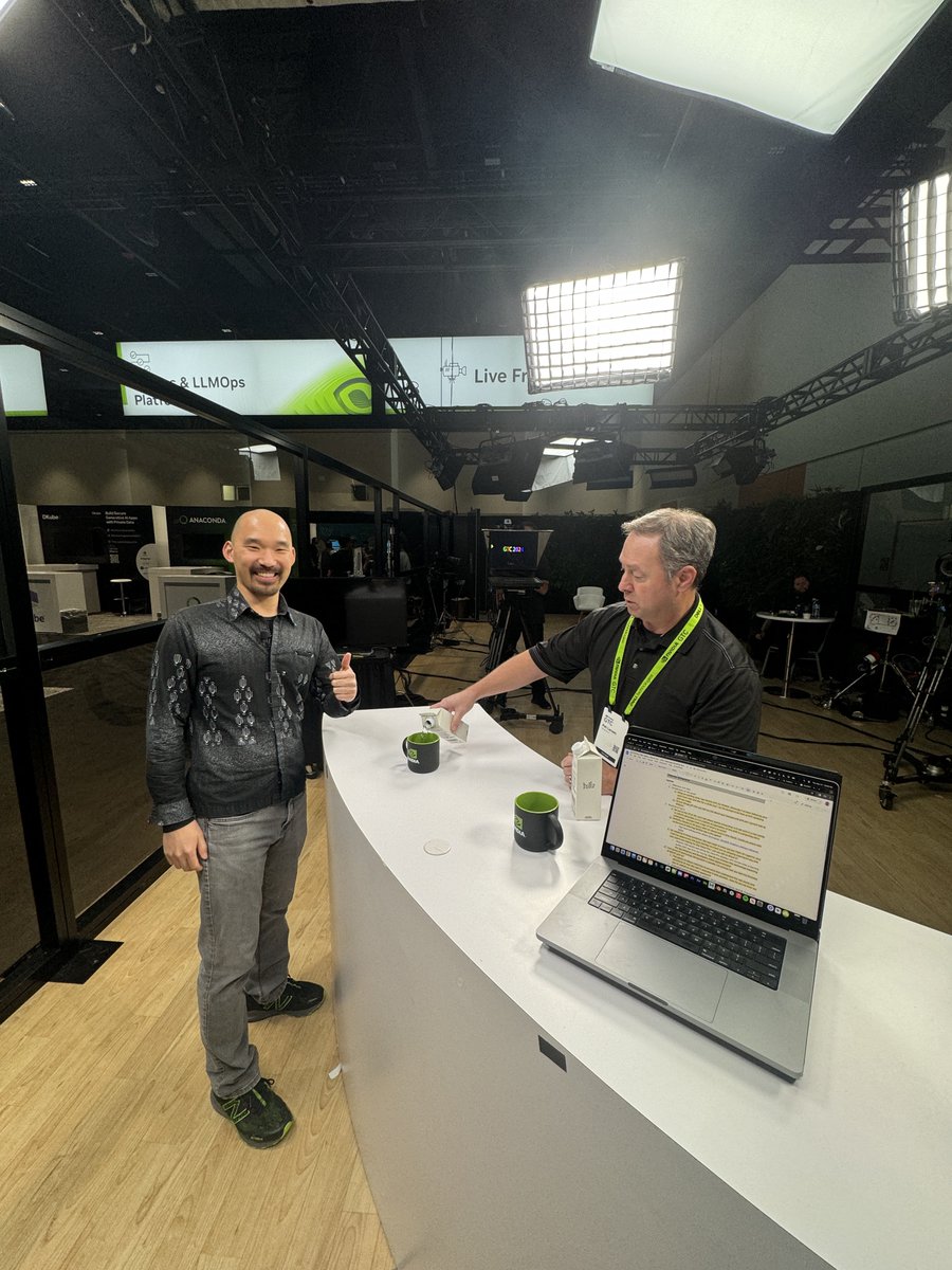 Wrapped an amazing interview with David Chu, NVIDIA’s VP of XR and Spatial Computing. We talked about digital twins, AI-powered creation, our own AI JARVIS and the blurring lines between the physical and digital world. Stay tuned for the full conversation!
