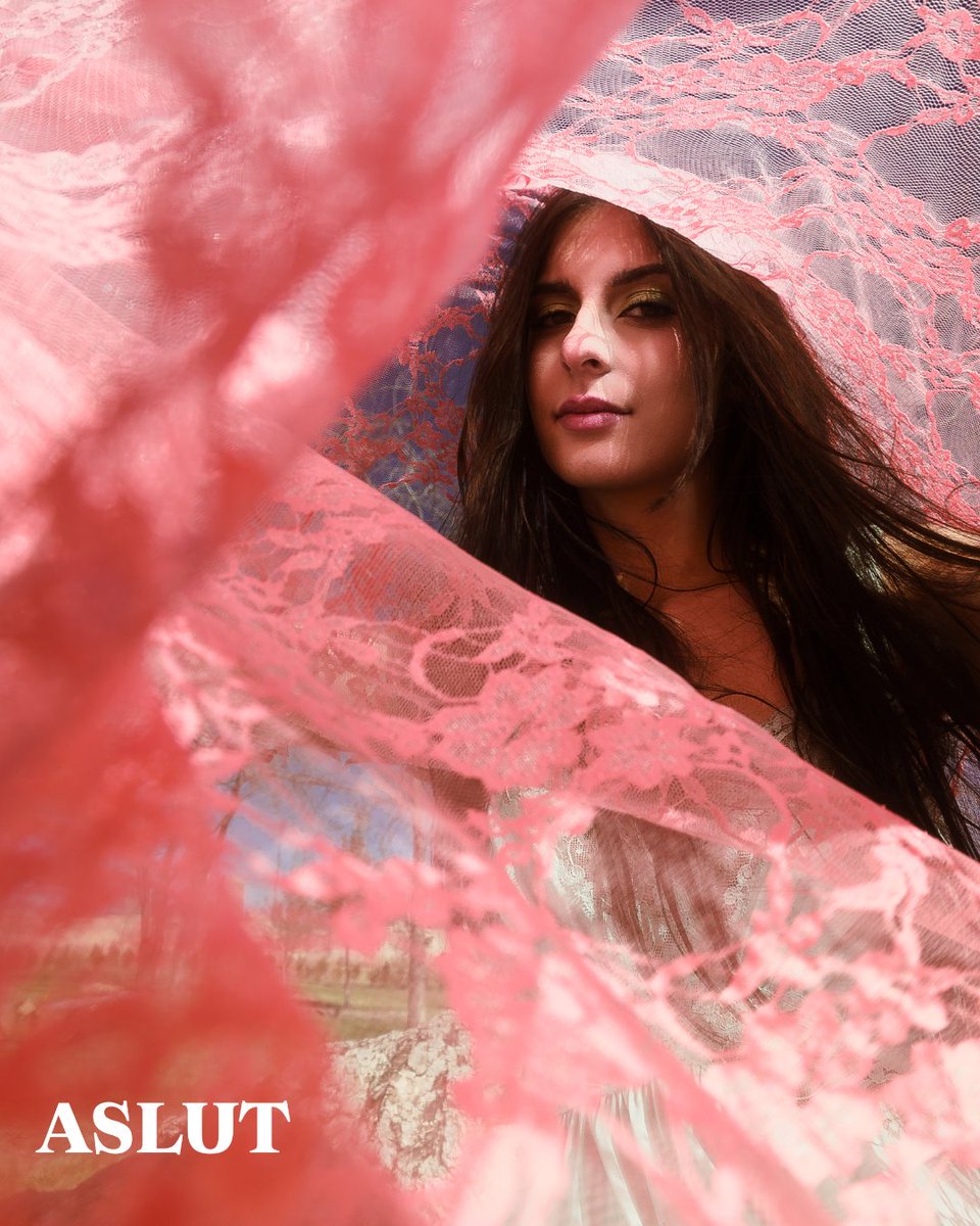 Metra continues to make waves with her unique pop sound.
Read more about Metra ➡️ aslutzine.com