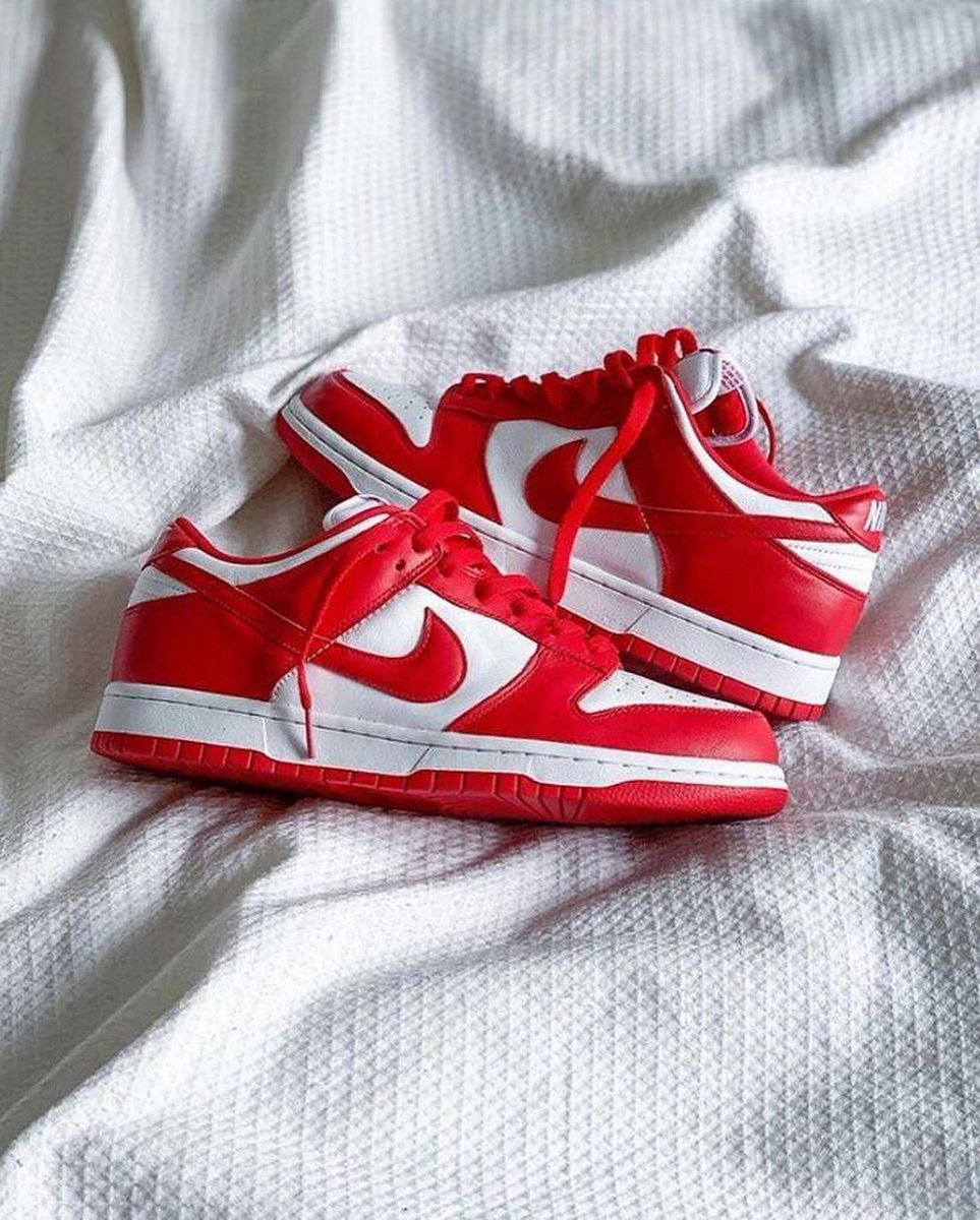 whentocop's tweet photo. La Nike Dunk Low Next Nature "Gym Red" a restock dans toutes les tailles + au prix de base (99,99€) 🌹

Lien https://t.co/yBR8Gzlcju https://t.co/ADPUaaiths