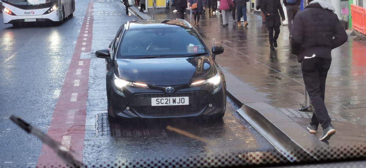 GlasgowEcoTrust's tweet photo. Here you go! Union St just now! #ViewFromTheBus https://t.co/vWxCHdVEtY