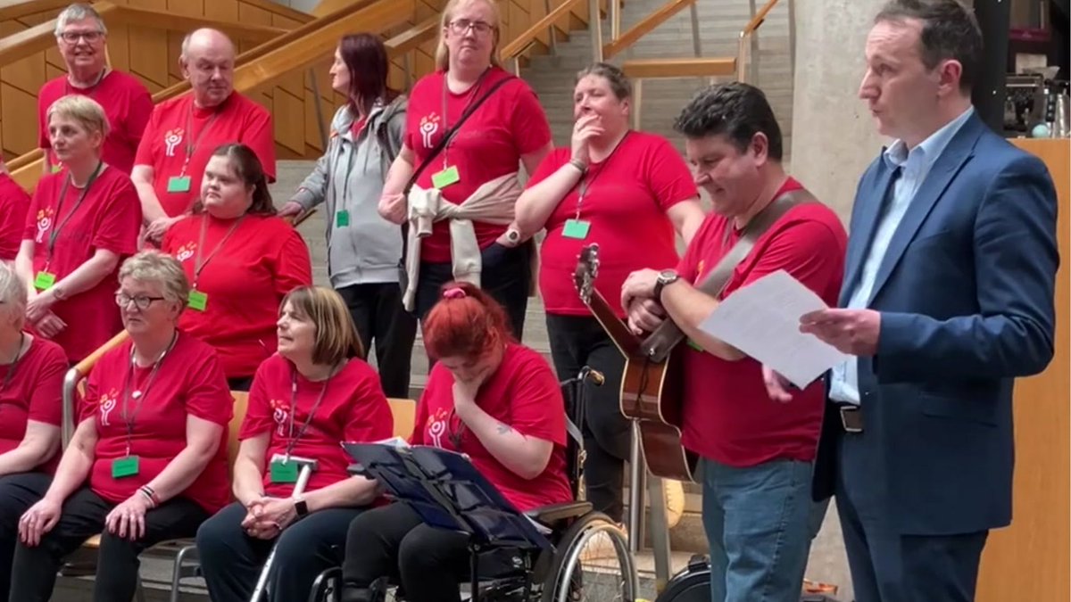 We had a wonderful day at @ScotParl yesterday supporting our amazing Keynotes singers to perform for MSPs and parliament staff. We are grateful to @fultonsnp, @MathesonMichael, @MichelleThomson, their staff, and the parliament event team for their support and very warm welcome 🙌