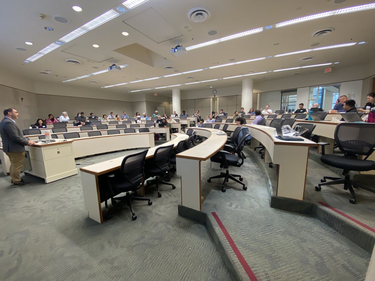 Great turnout for the Southern California Political Institutions and Political Economy Conference <a href="/CGUnews/">CGU</a>! We are excited for a day of great research presentations.
