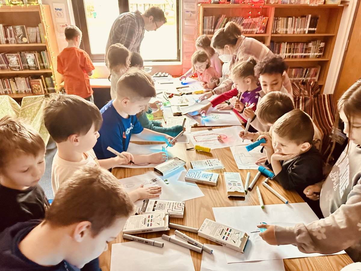 Technology Teacher on Special Assignment, Mr. Czadzeck, introduced Ozobots during our monthly buddy time today at Brookview School! Our students had so much fun. Thanks to Mr. C and Mrs. Shellard for creating such an engaging learning experiences! <a href="/WestIrondequoit/">West Irondequoit CSD</a> <a href="/MariaBehncke/">Maria Behncke</a>