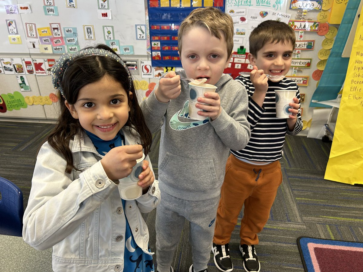 We had a classroom goal of getting 220 leaves. Students earned a leaf for every book they read at home. We grew 225 leaves so we met our goal and got an ice cream party. Happy March is Reading Month! <a href="/NCSD/">Novi Community School District</a> <a href="/NoviWoods/">Novi Woods Elem.</a>