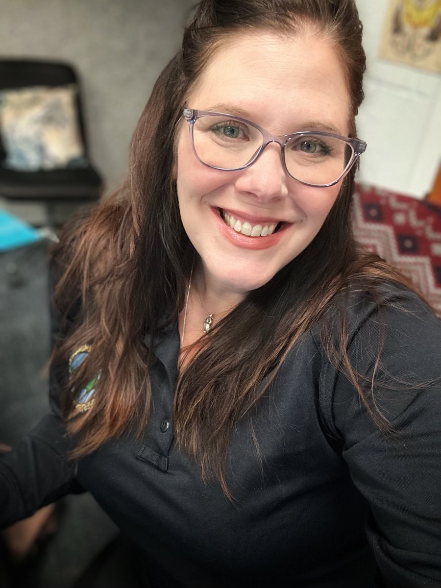 Congratulations to Chief of Personnel Development White for 2️⃣5️⃣ years of service! 🎉 Thank you for all you do to help make our 911 Center the best! 🥳 #WeAre911