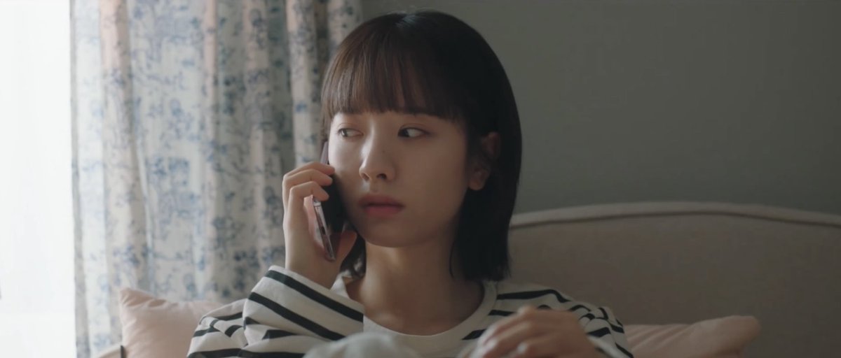 exseolbo's tweet photo. was rewatching and. suji saves everyone by their full names in her phone but jaeun is saved as jaeun…heh
#PyramidGame #PyramidGameEp10 https://t.co/GLAx8Vb1bg