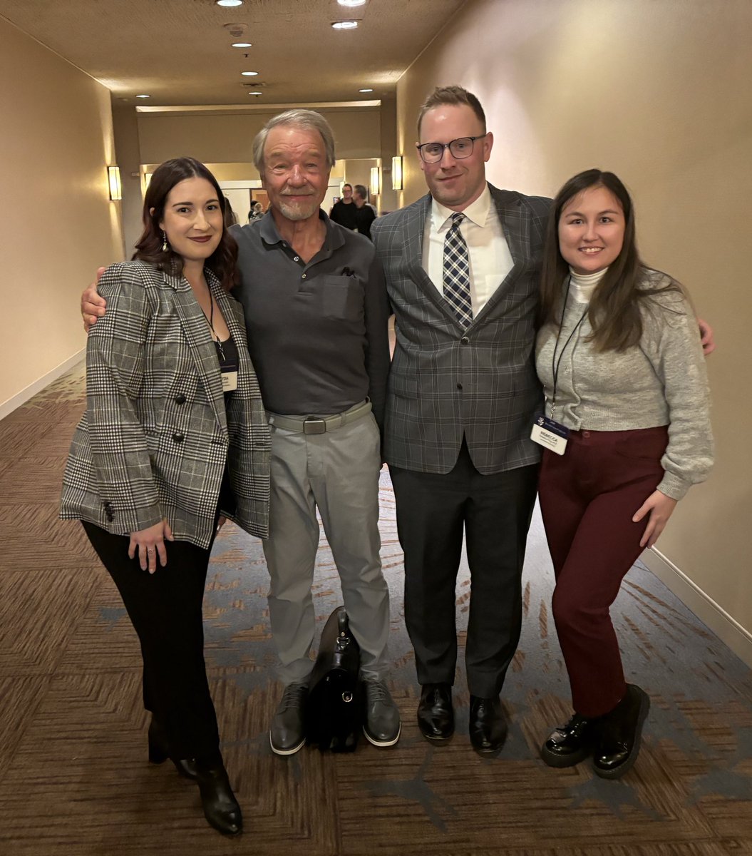 beccaying's tweet image. APLS is going great so far! 🤩🤩

#APLS2024SC #APLS2024