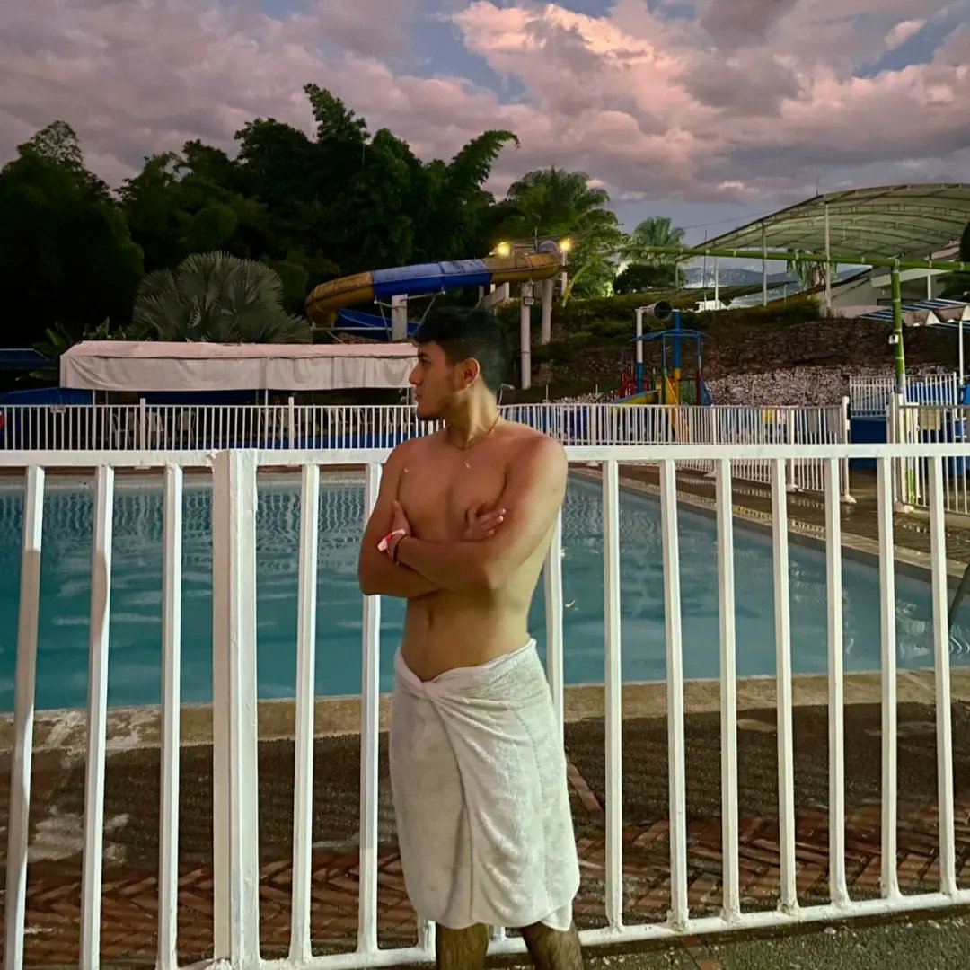Juanjoven02's tweet photo. Que calor🔥
#Colombia #boy https://t.co/7Xu2lIfq63
