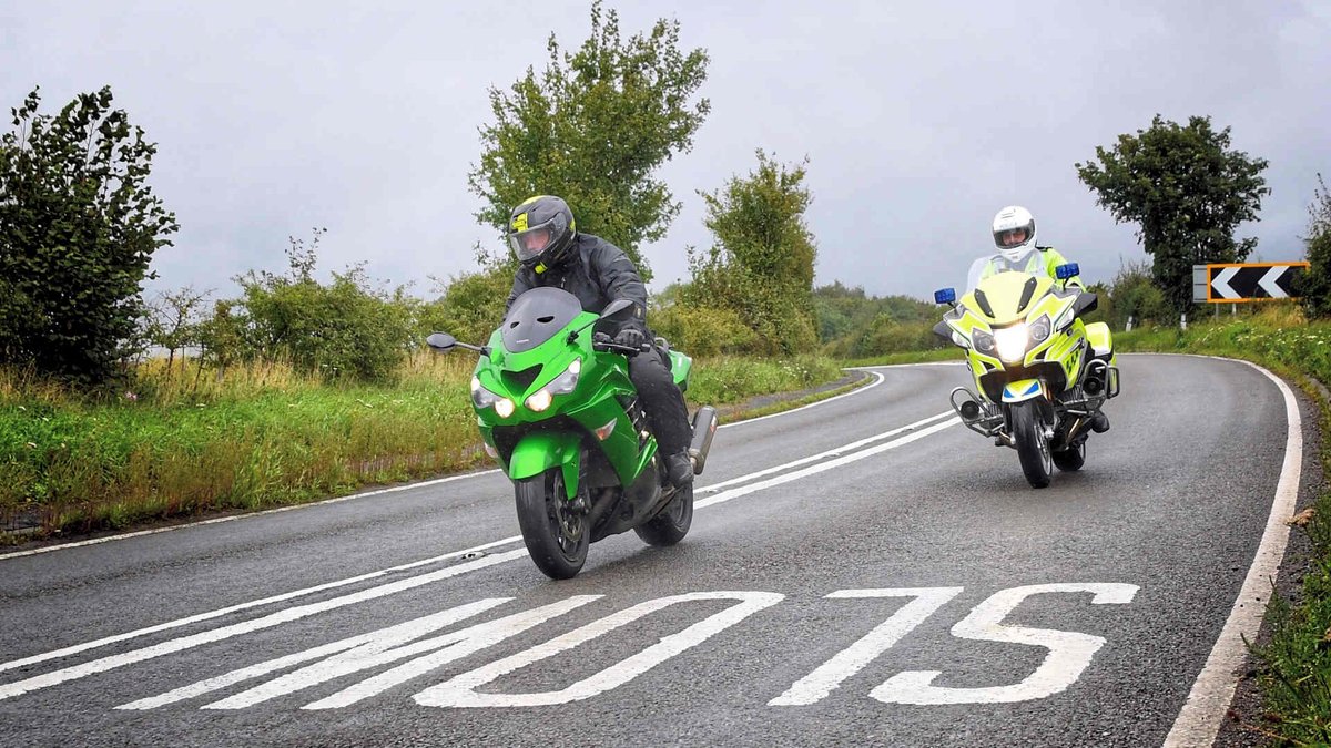 🏍️ 2024 BikeSafe courses now available to book! 🏍️ BikeSafe is a national police run motorcycle initiative, involving an observed ride with a police motorcyclist or approved BikeSafe observer. Costing just £65 for a full-day. For dates and how to book: orlo.uk/VFxsV