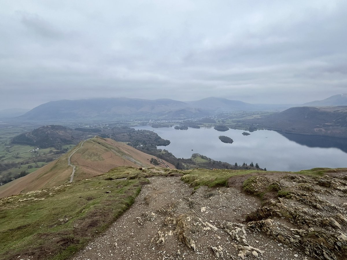 NorthernWalker1's tweet photo. High Spy and Catbells Walk starting and finishing in Grange in Borrowdale. #hike #walk #view #highspy #catbells #borrowdale #thelakedistrict #cairn #lake #hillwalking #hiking #grange https://t.co/R556QODHsk