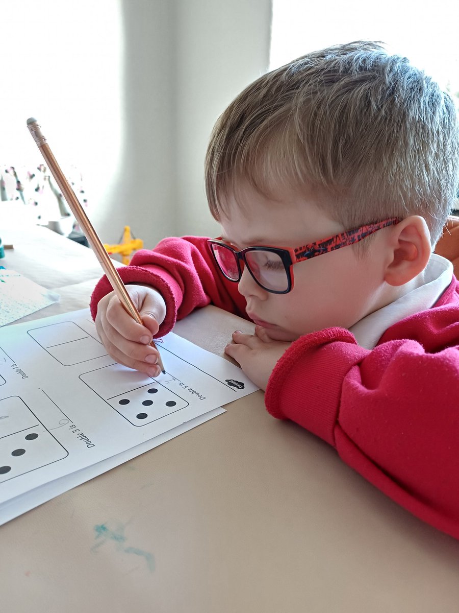 clair2401's tweet photo. Thomas wanting to do his homework already! 5.30 Friday! @ReceptionSav https://t.co/oKOnqG2lPt