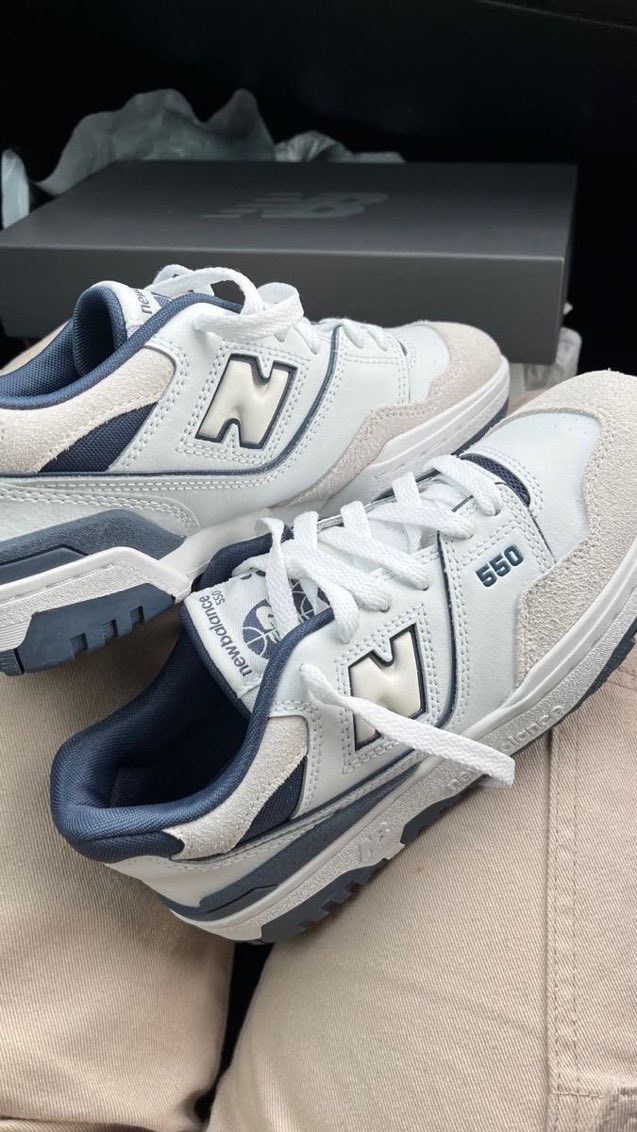 New Balance 550